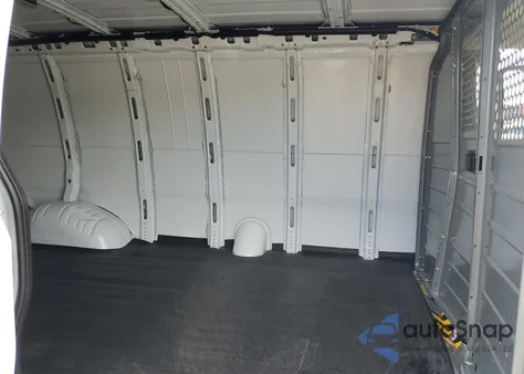 2023 Chevrolet Express G2500 z USA, uszkodzony, nr VIN 1GCWGBFP0P1118107